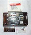 Honeywell, Inc. Q7300F1009 1 stage HP subbase, no fan or system switch for old style T7300