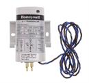 Honeywell, Inc. RP7517B1016 0.45 SCFM Electronic - Pneumatic Transducer 24 VAC, 30 Inch Lead Wire, With Cover, 3 Wire