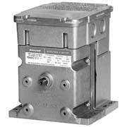 Honeywell, Inc. M9484D1010 Modutrol IV Motor, 150 lb-in Image